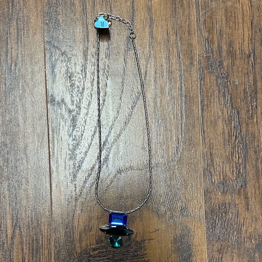 Sabika Elegant Blue and Green Pendant Necklace